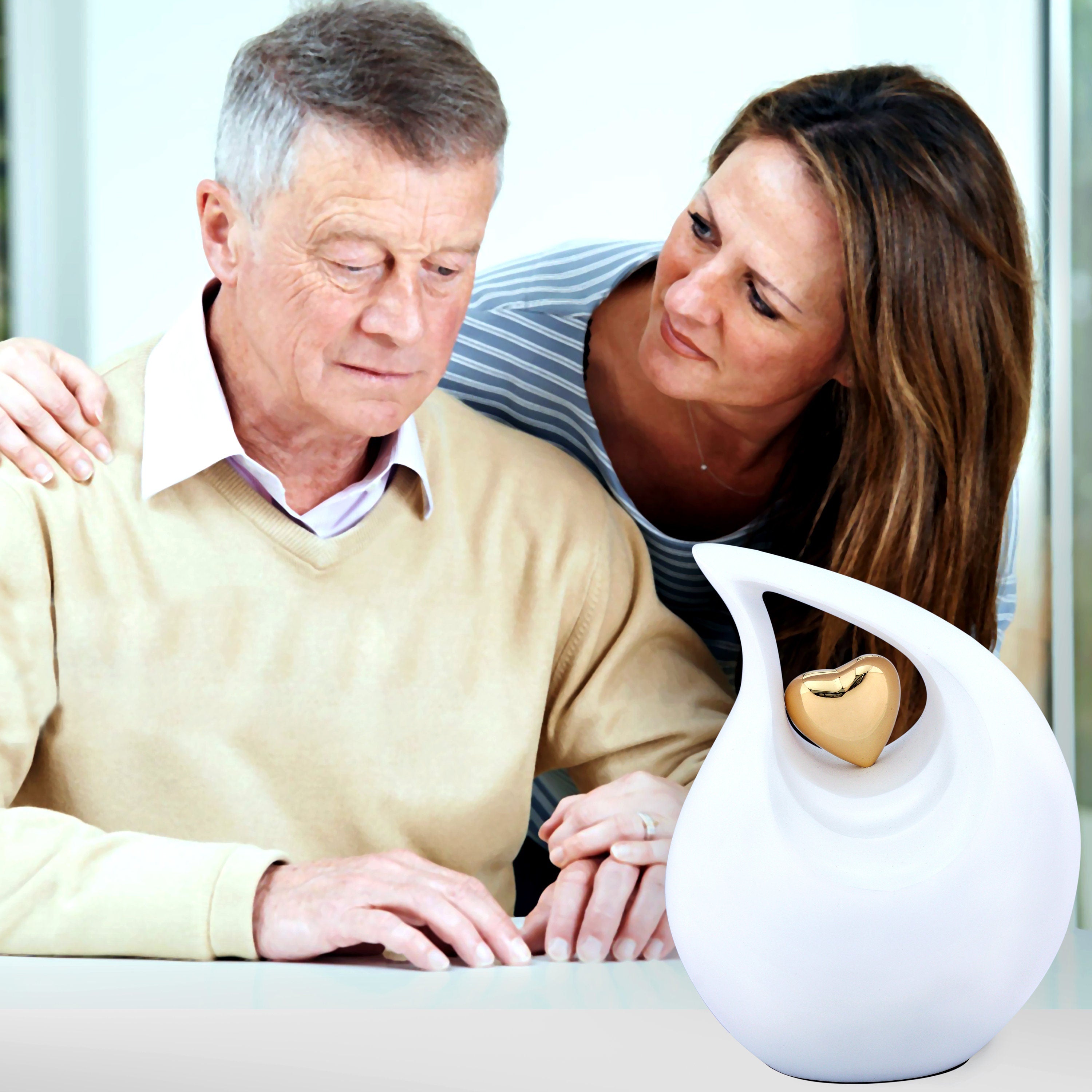 Urn Matte White with Golden Heart - Urn for Ashes - Ashes Urn - Cremation Urns  - Sympathy Gift - Human Ashes Urn - Adult Urn for Ashes