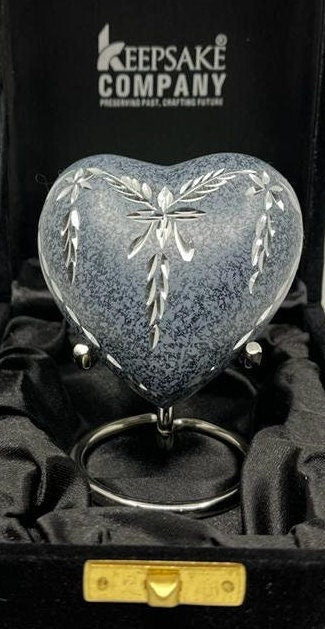 Keepsake Company's Heart Shaped Urns with precise garland engraving in Black Marble colour  for Human Ashes - Perfect for Adults & Infants